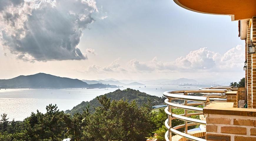 Gung Pension Namhae Exterior foto